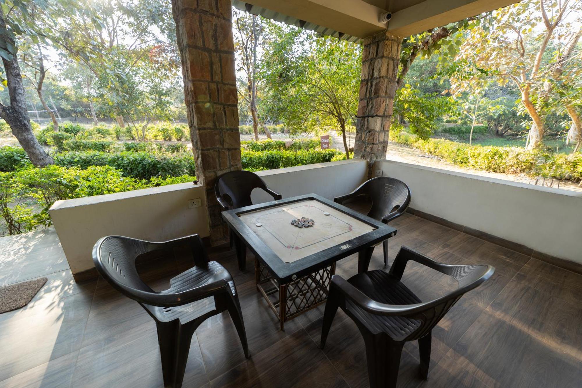 Tiger Trails Resort Tala  Luaran gambar